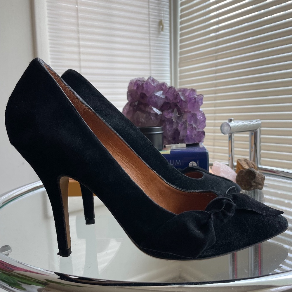 Isabel Marant Black Suede pumps in size 40